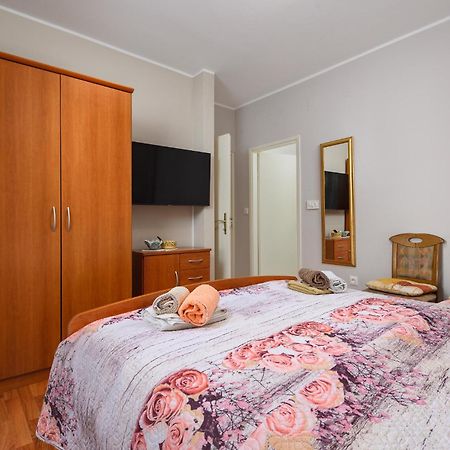 House Alma Apartman Poreč Kültér fotó
