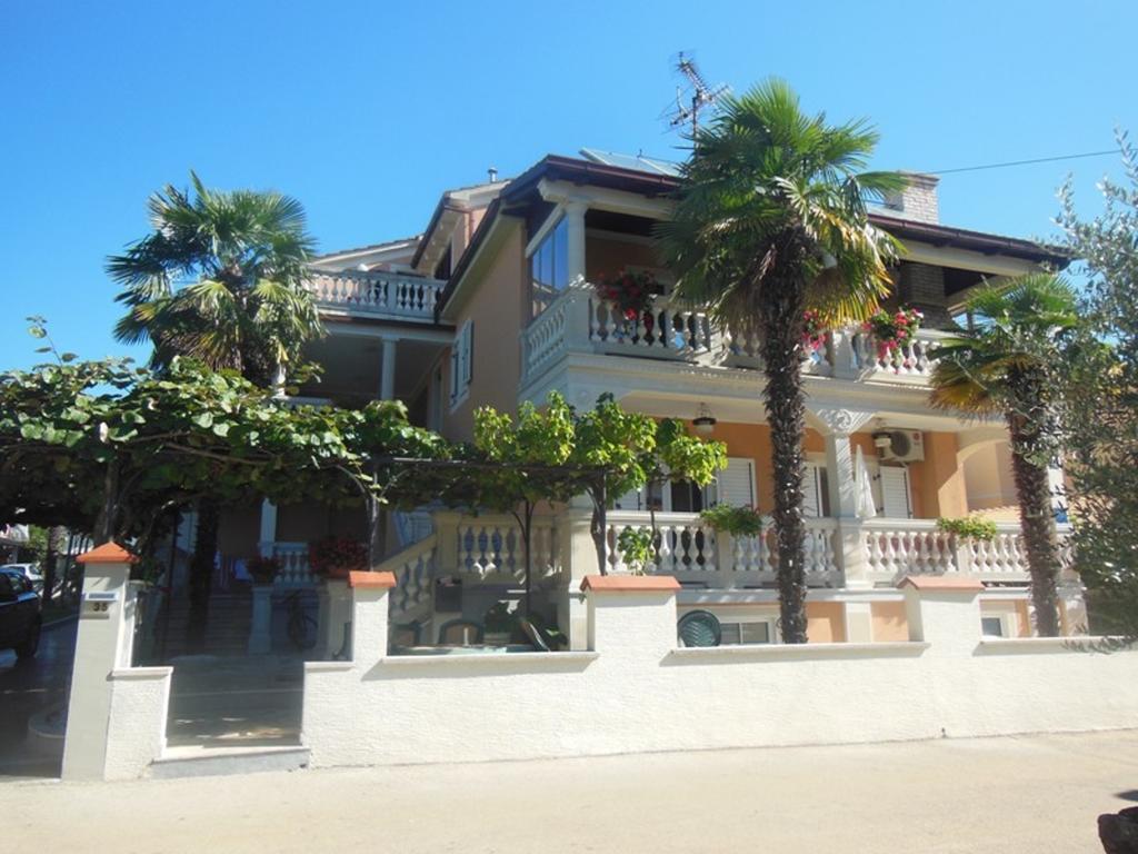 House Alma Apartman Poreč Kültér fotó